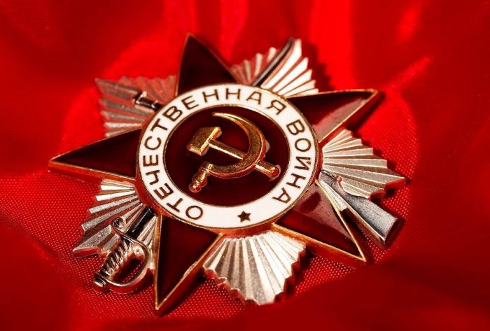 Поздравляем с великим праздником - Днем Победы!